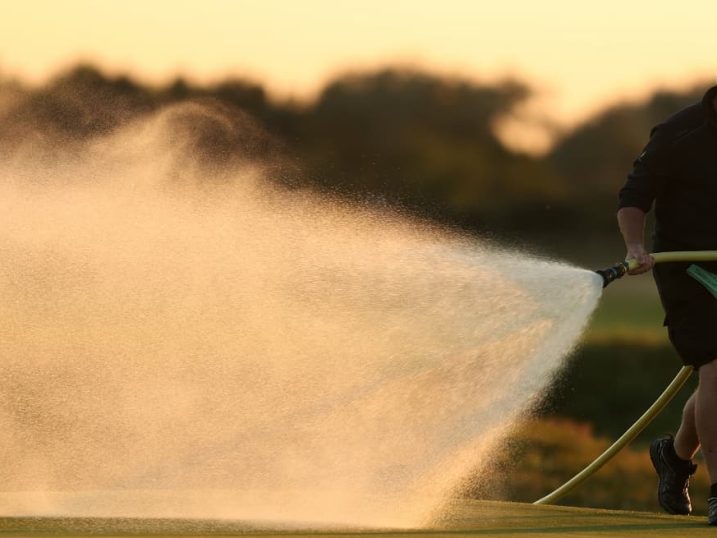 Greenkeeper hand-watering